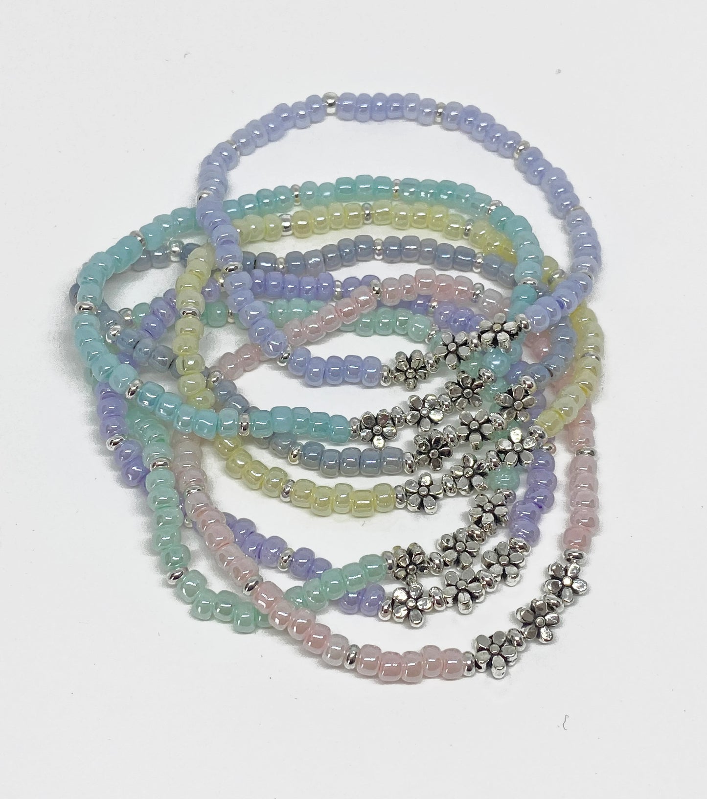 Mini Silver Daisy Glass Beaded Bracelet in Pastel Colors