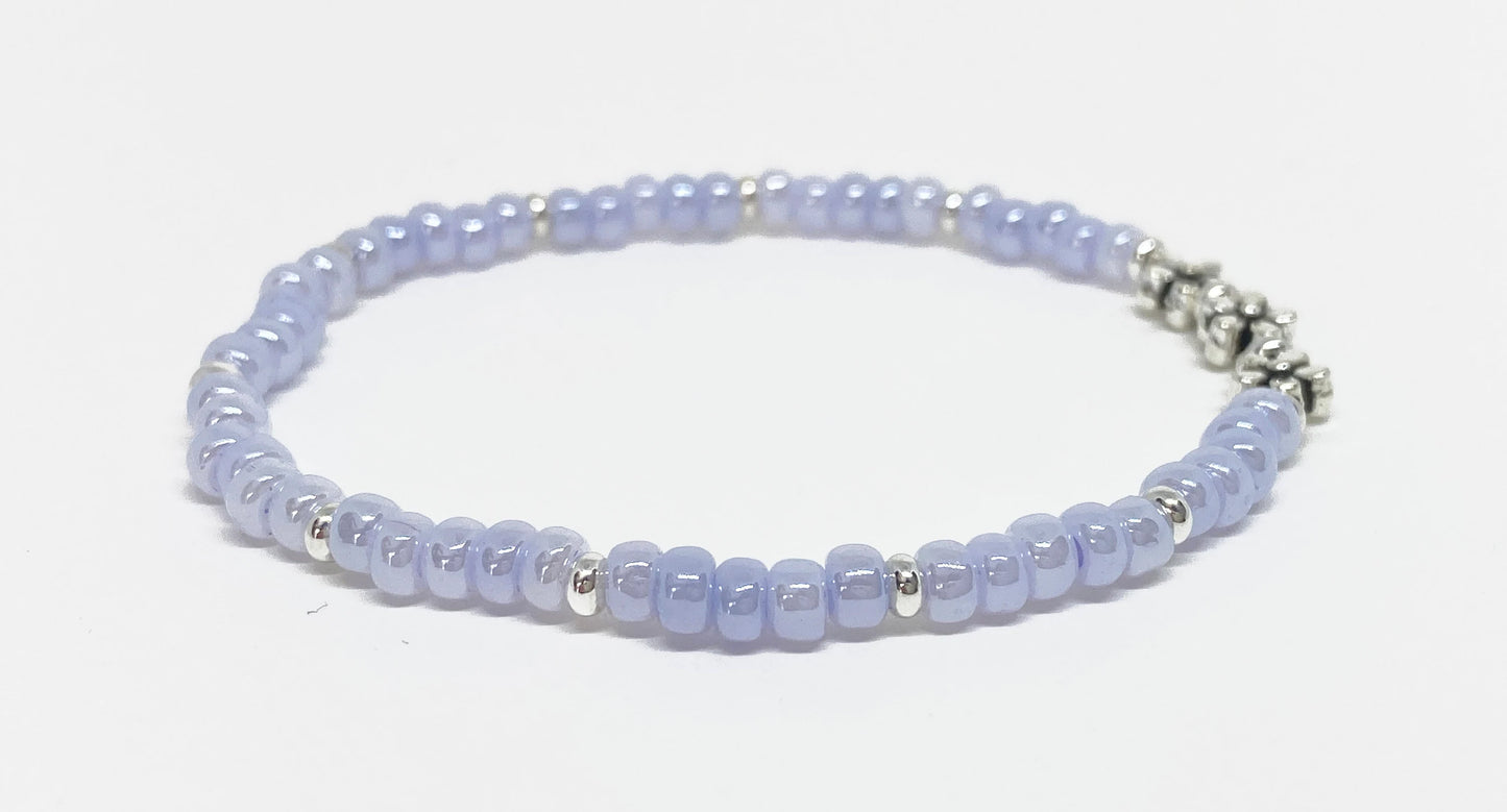 Mini Silver Daisy Glass Beaded Bracelet in Pastel Colors