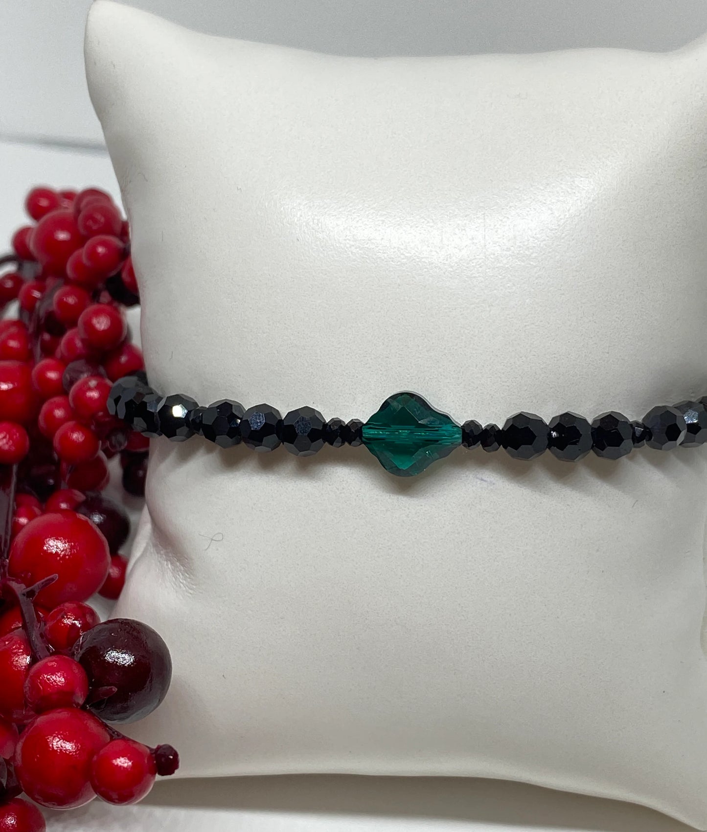 Swarovski Crystal Baroque in Emerald with Black Faceted Beads - Holiday Shimmer
