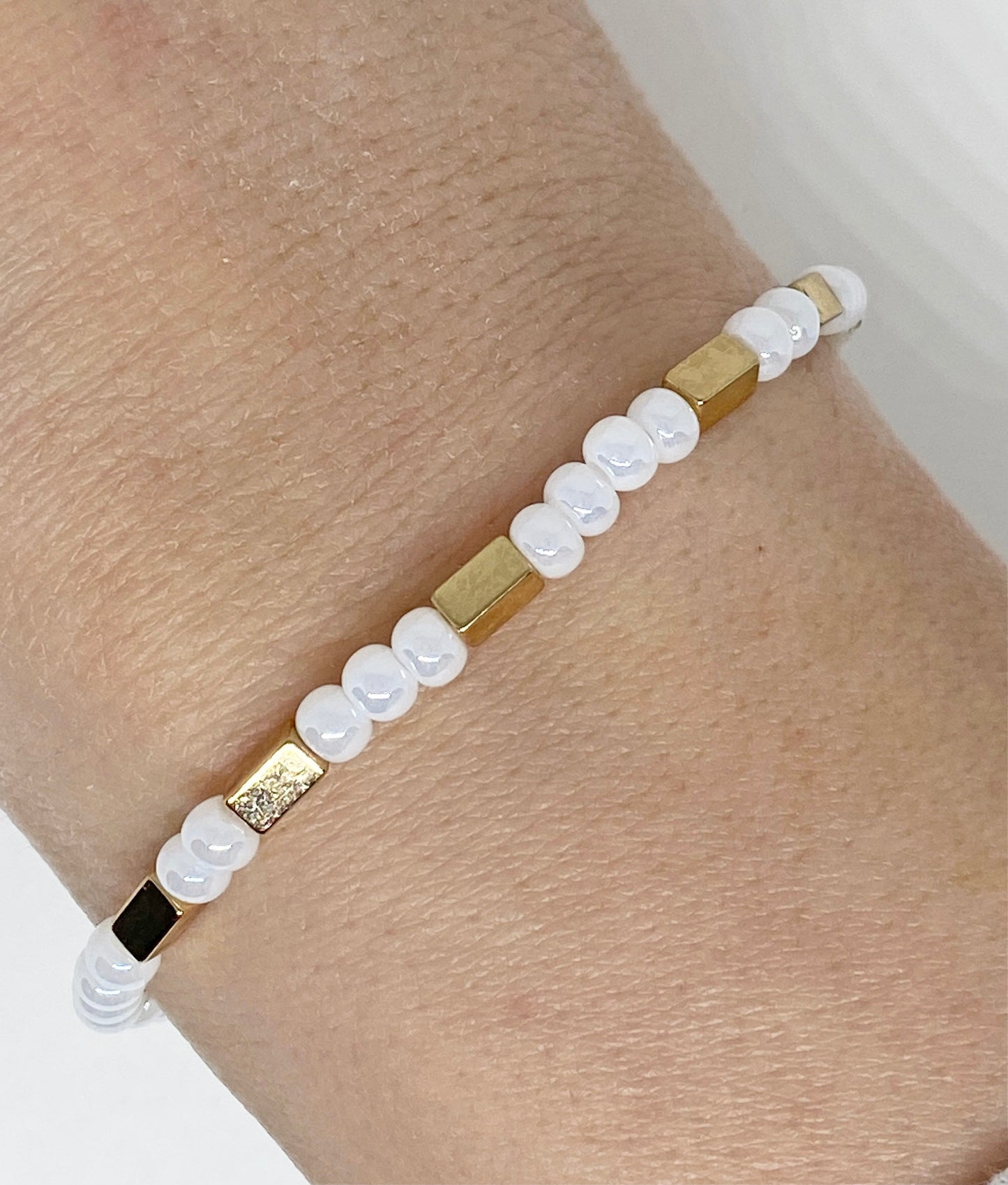 Dainty White Lustre Pearl-look Glass and Hematite Gold Beaded Bracelet
