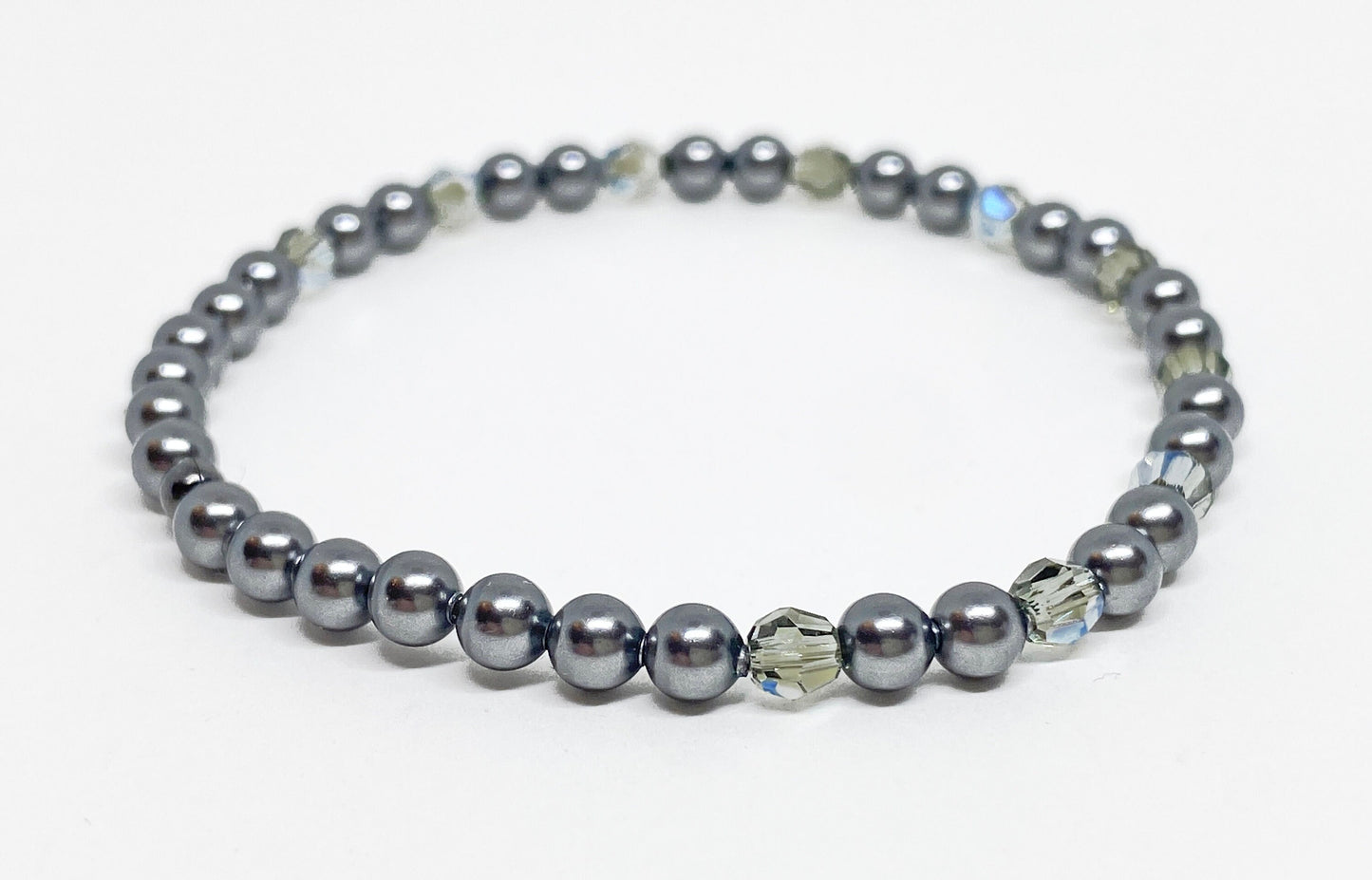 Swarovski Crystal and Pearl Holiday Accent Bracelet in Dark Gray Diamond